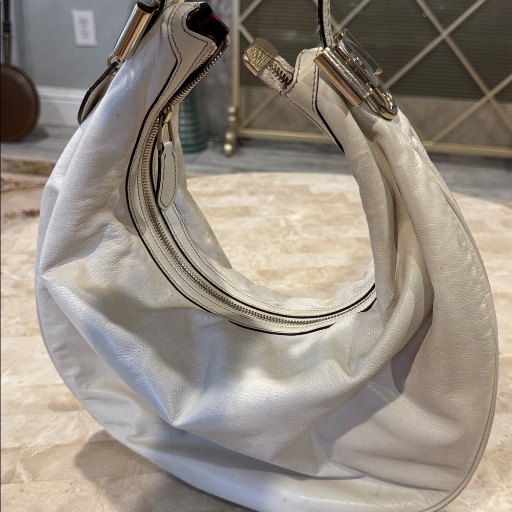 Gucci Cream Hysteria Duchessa Leather Hobo Bag - Picture 2 of 11